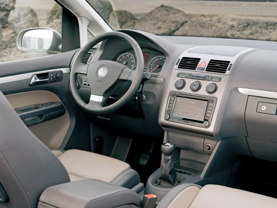  Volkswagen Touran 2007 года  (фото 70 из 74)